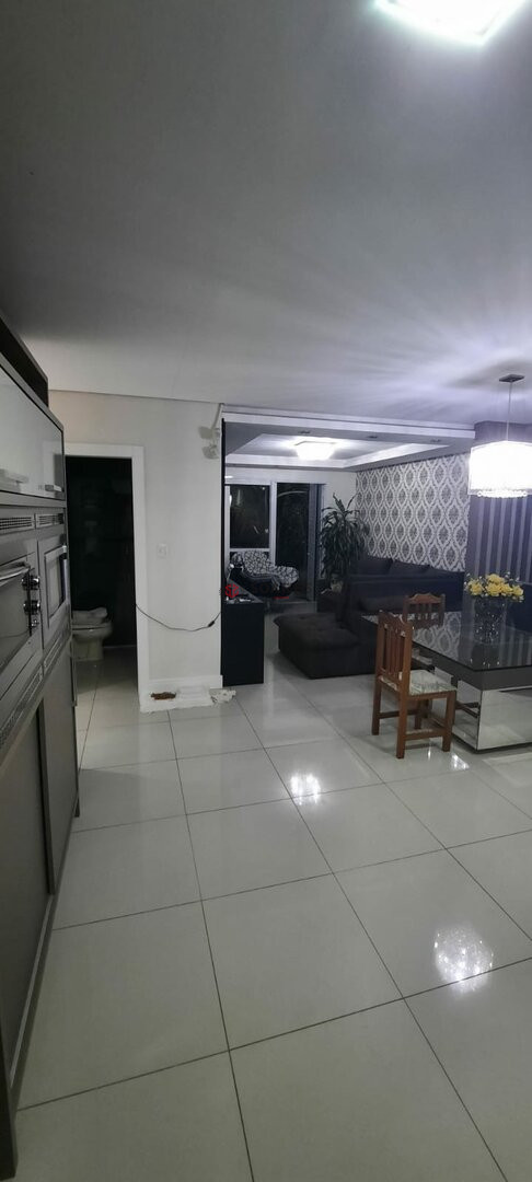 Vende-se Casa